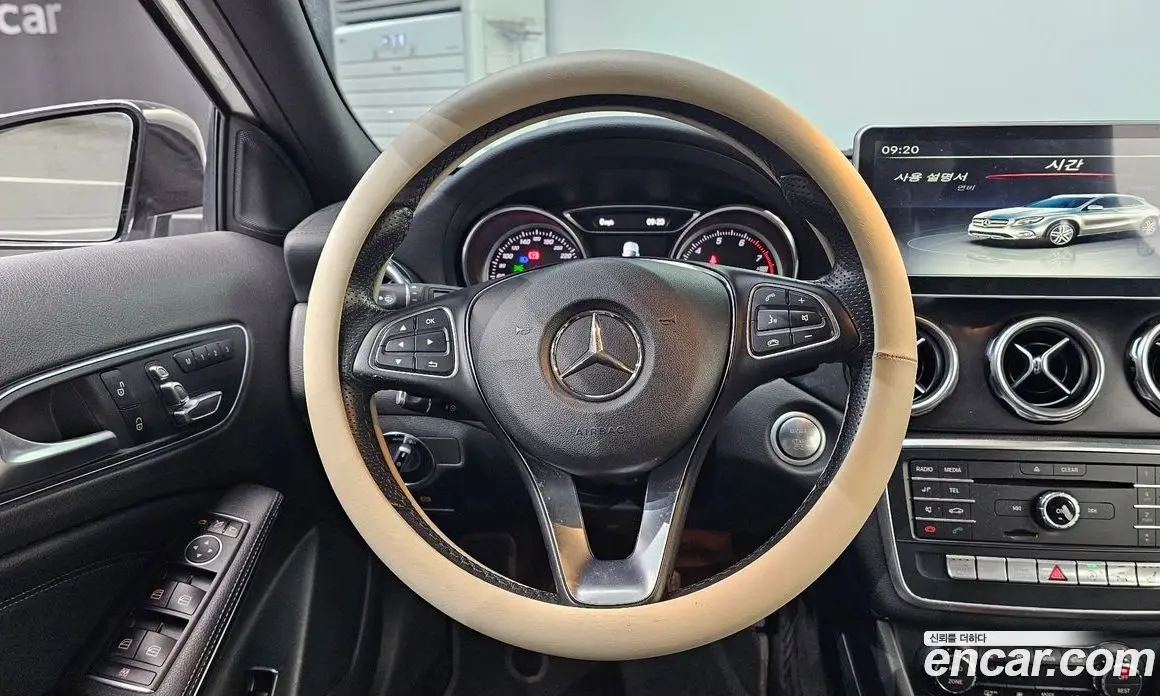 Mercedes-Benz GLA-Class 2017 2.0 автомат (гидро), фото 18