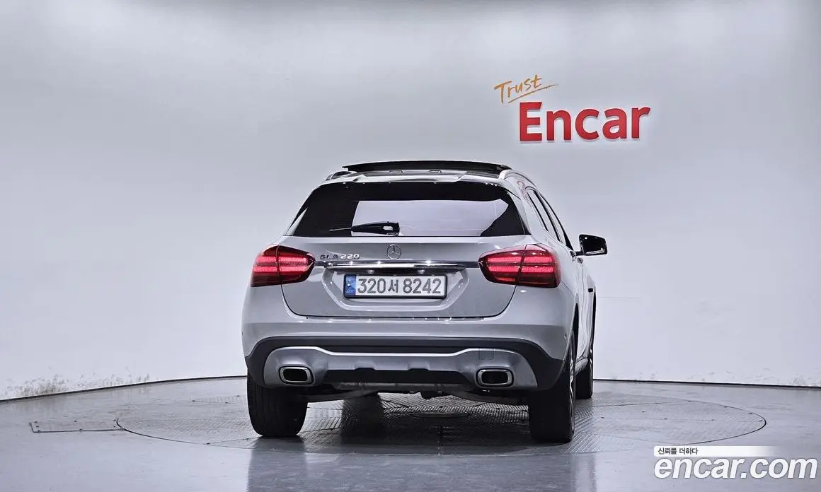 Mercedes-Benz GLA-Class 2017 2.0 автомат (гидро), фото 3