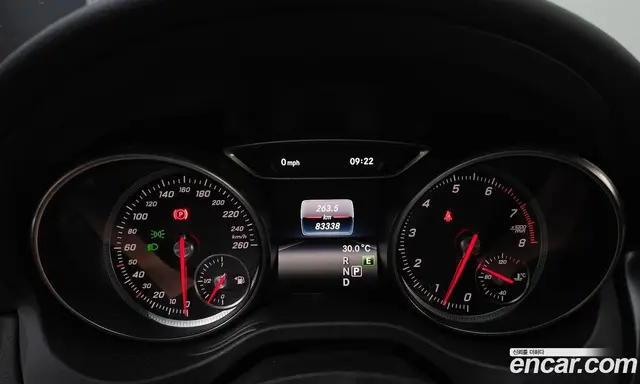 Mercedes-Benz GLA-Class 2017 2.0 автомат (гидро), миниатюра 10