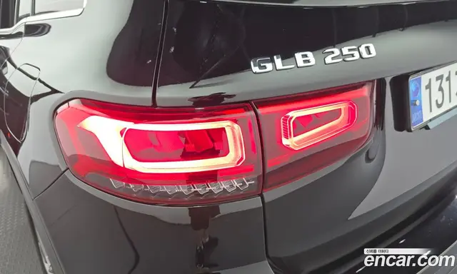 Mercedes-Benz GLB-Class 2023 2.0 автомат (гидро), миниатюра 9 Mercedes-Benz GLB-Class 2023 2.0 автомат (гидро), миниатюра 9
