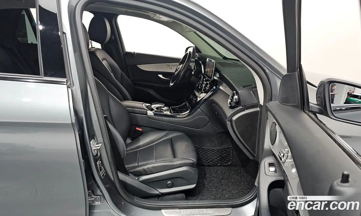 Mercedes-Benz GLC-Class 2018 2.0 автомат (гидро), фото 16