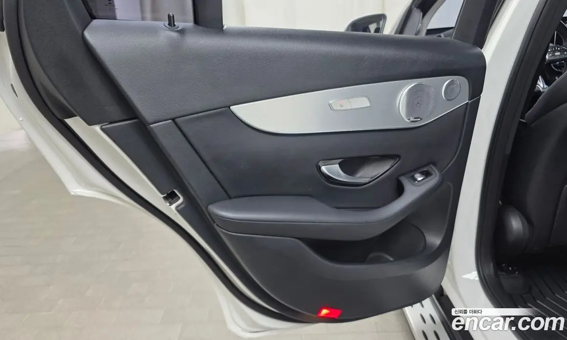 Mercedes-Benz GLC-Class 2018 2.1 автомат (гидро), фото 15 Mercedes-Benz GLC-Class 2018 2.1 автомат (гидро), фото 15