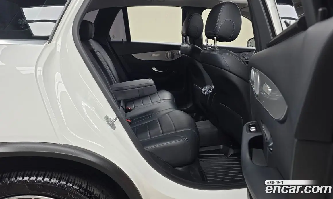 Mercedes-Benz GLC-Class 2018 2.1 автомат (гидро), фото 17 Mercedes-Benz GLC-Class 2018 2.1 автомат (гидро), фото 17