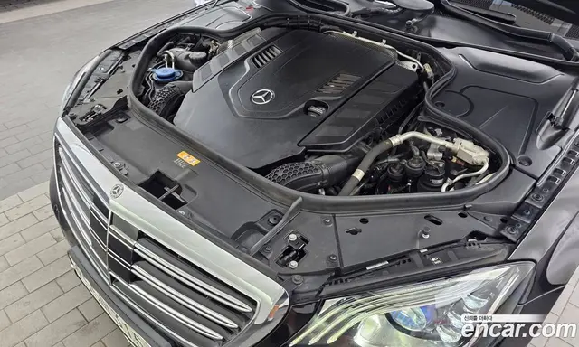 Mercedes-Benz S-Class 2018 4.0 автомат (гидро), миниатюра 6