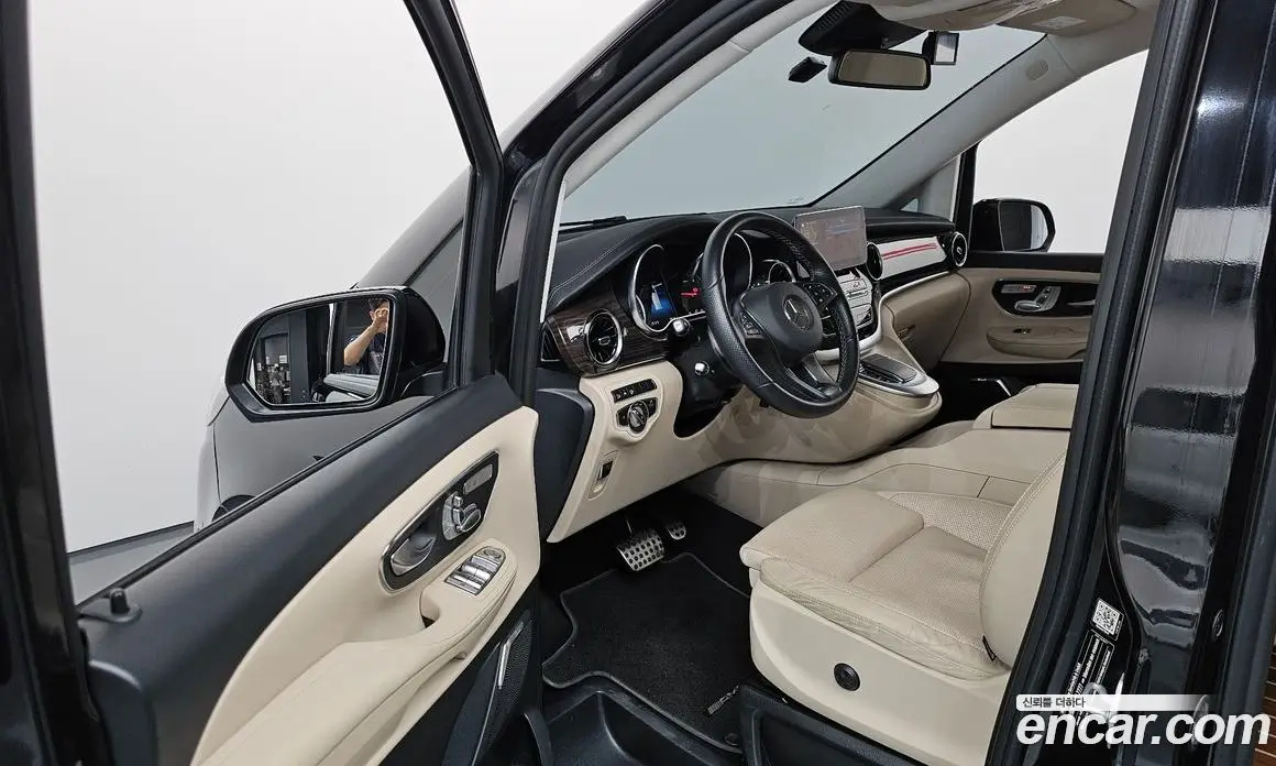 Mercedes-Benz V-Class 2023 1.9 АКПП, фото 13