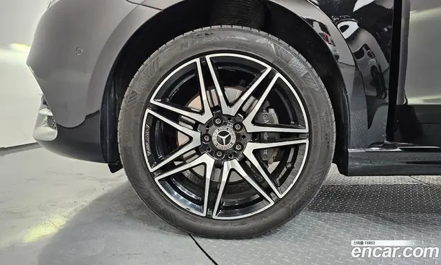 Mercedes-Benz V-Class 2023 1.9 АКПП, миниатюра 5