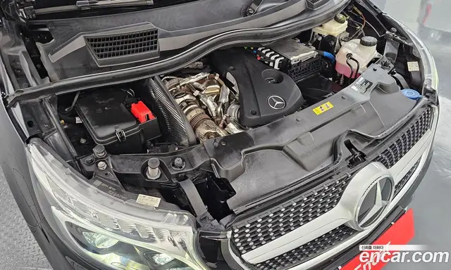 Mercedes-Benz V-Class 2023 1.9 АКПП, миниатюра 6