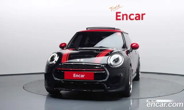 Mini Cooper 2017 2.0 автомат (гидро), миниатюра 3 Mini Cooper 2017 2.0 автомат (гидро), миниатюра 3