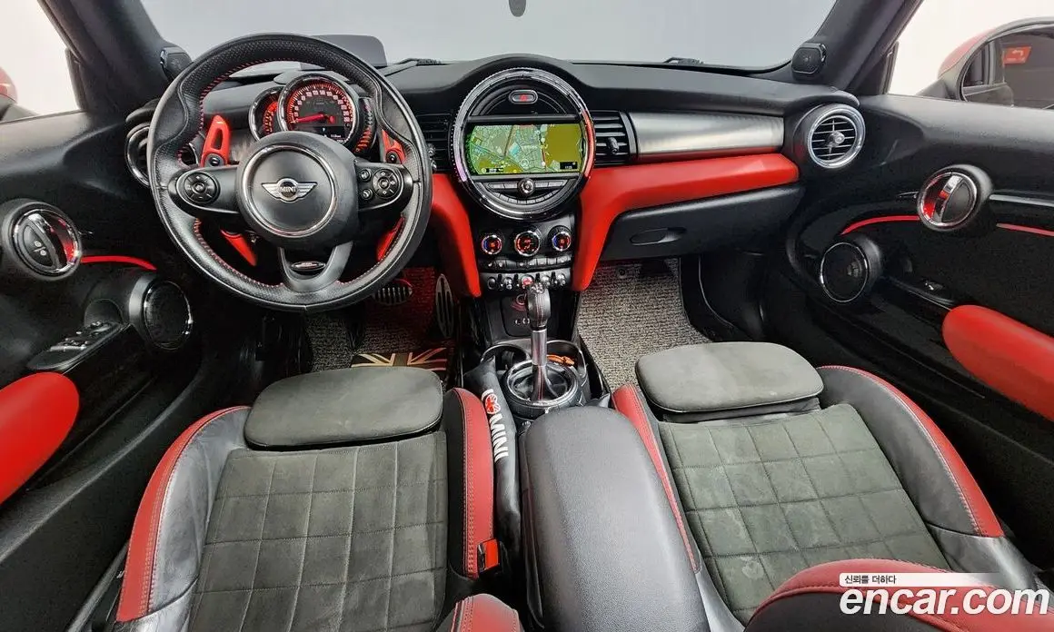 Mini Cooper 2017 2.0 автомат (гидро), фото 10 Mini Cooper 2017 2.0 автомат (гидро), фото 10