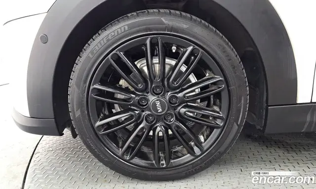 Mini Cooper 2023 1.5 автомат (гидро), миниатюра 5