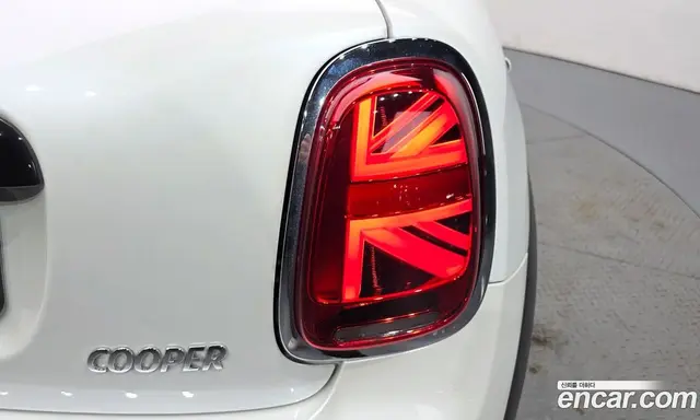 Mini Cooper 2023 1.5 автомат (гидро), миниатюра 9