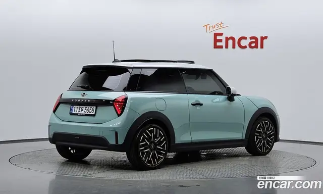 Mini Cooper, 2024, 13 997 км