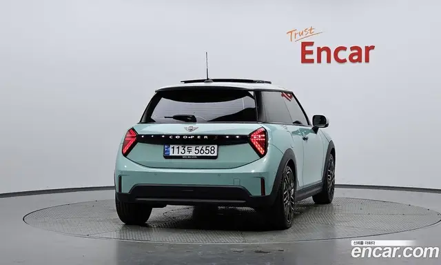 Mini Cooper 2024 2.0 автомат (гидро), миниатюра 3