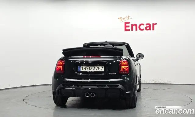 Mini Cooper Convertible 2023 2.0 автомат (гидро), миниатюра 4 Mini Cooper Convertible 2023 2.0 автомат (гидро), миниатюра 4