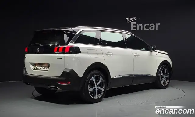 Peugeot 5008 2018 1.6 автомат (гидро), миниатюра 2 Peugeot 5008 2018 1.6 автомат (гидро), миниатюра 2