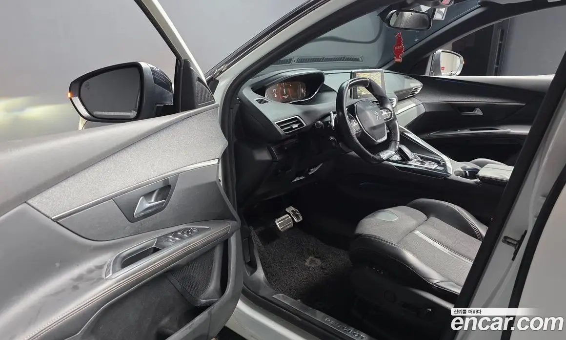 Peugeot 5008 2018 1.6 автомат (гидро), фото 13 Peugeot 5008 2018 1.6 автомат (гидро), фото 13