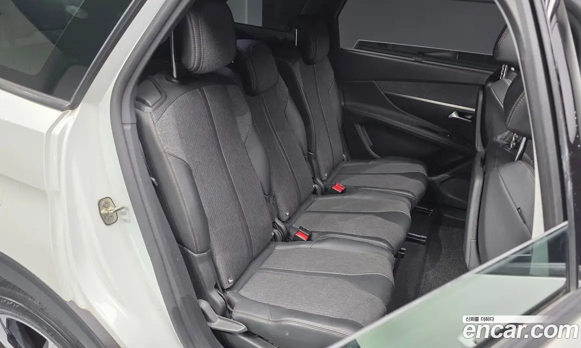Peugeot 5008 2018 1.6 автомат (гидро), фото 17 Peugeot 5008 2018 1.6 автомат (гидро), фото 17