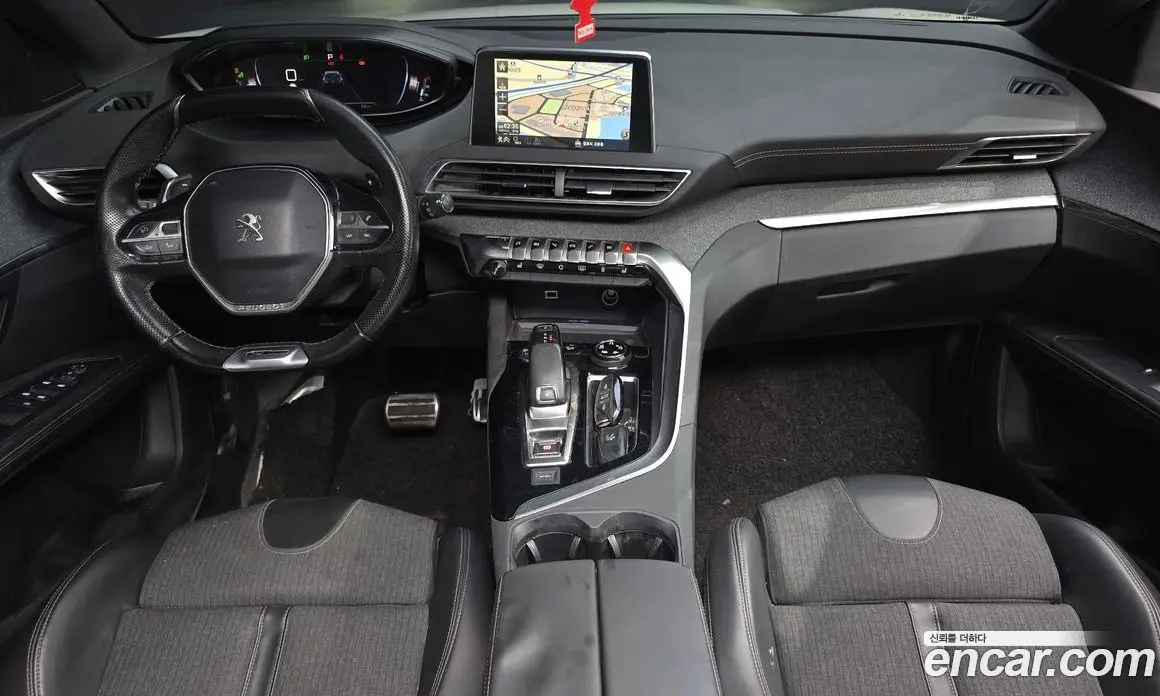 Peugeot 5008 2018 1.6 автомат (гидро), фото 10 Peugeot 5008 2018 1.6 автомат (гидро), фото 10