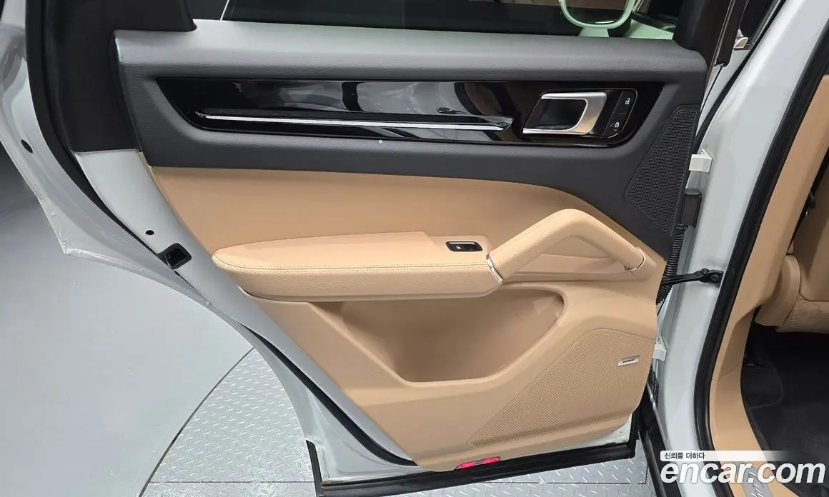 Porsche Cayenne 2023 3.0 автомат (гидро), фото 15