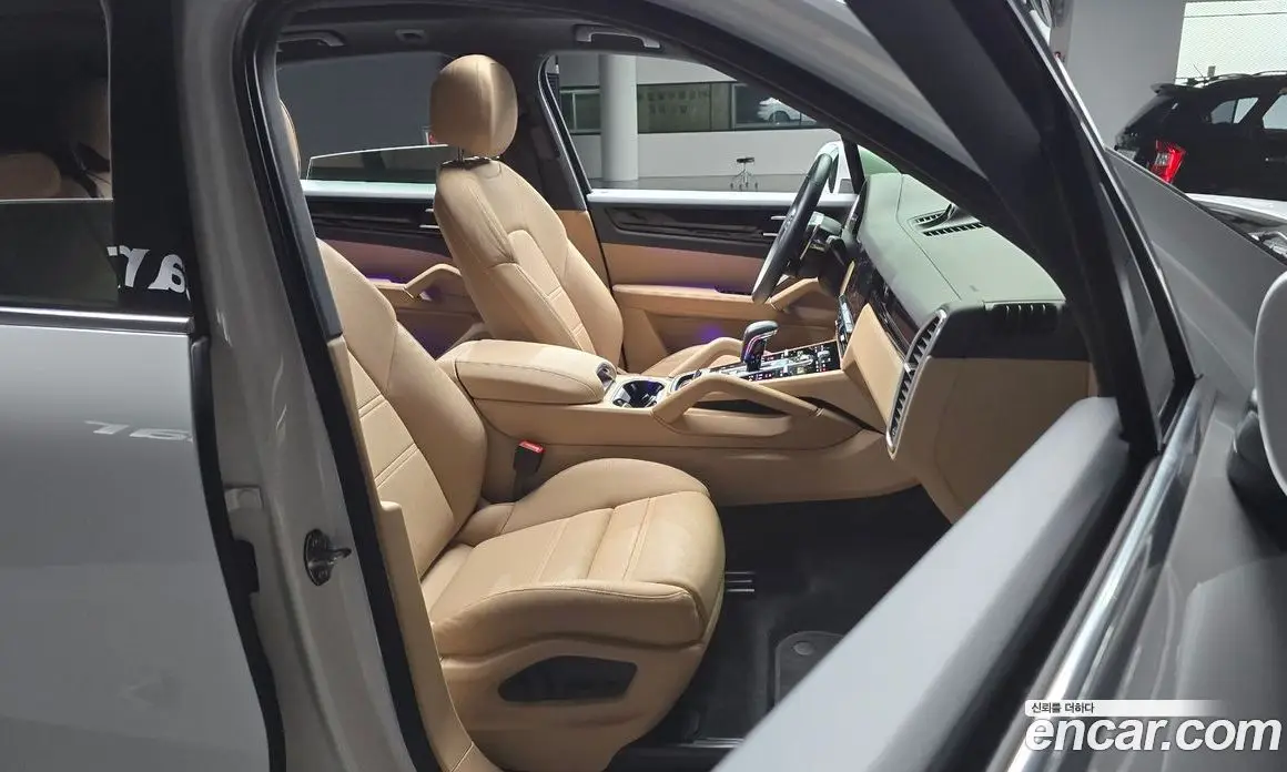 Porsche Cayenne 2023 3.0 автомат (гидро), фото 16