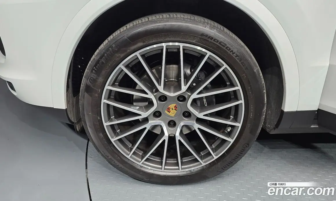 Porsche Cayenne 2023 3.0 автомат (гидро), фото 5
