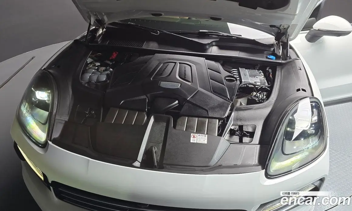 Porsche Cayenne 2023 3.0 автомат (гидро), фото 6