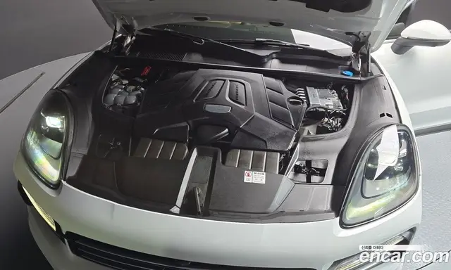 Porsche Cayenne 2023 3.0 автомат (гидро), миниатюра 6