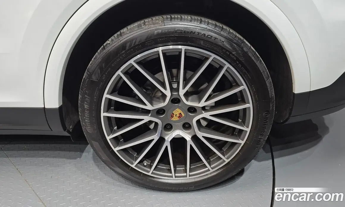 Porsche Cayenne 2023 3.0 автомат (гидро), фото 7