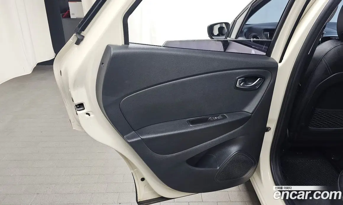 Renault (Samsung) QM3 2017 1.5 автомат (гидро), фото 15 Renault (Samsung) QM3 2017 1.5 автомат (гидро), фото 15