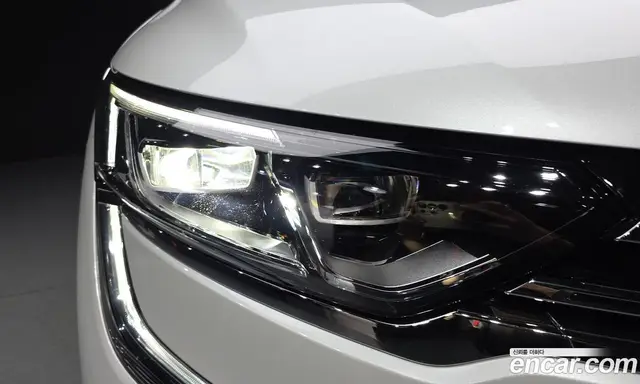 Renault (Samsung) QM6 2020 2.0 автомат (гидро), миниатюра 8 Renault (Samsung) QM6 2020 2.0 автомат (гидро), миниатюра 8