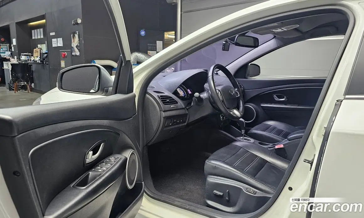 Renault (Samsung) SM3 2012 1.6 автомат (гидро), фото 13 Renault (Samsung) SM3 2012 1.6 автомат (гидро), фото 13