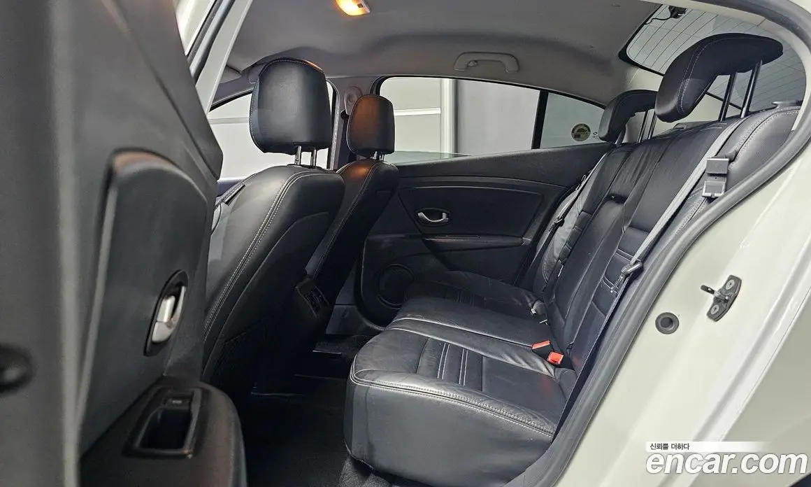 Renault (Samsung) SM3 2012 1.6 автомат (гидро), фото 18 Renault (Samsung) SM3 2012 1.6 автомат (гидро), фото 18