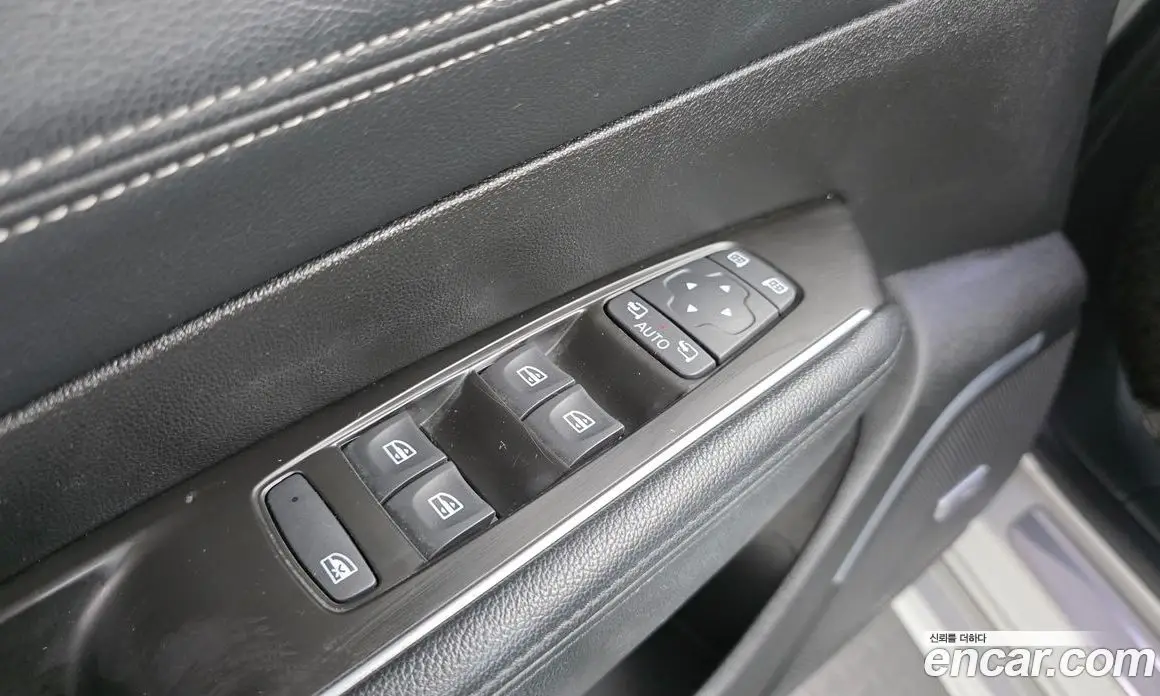 Renault (Samsung) SM6 2016 1.6 автомат (гидро), фото 12 Renault (Samsung) SM6 2016 1.6 автомат (гидро), фото 12