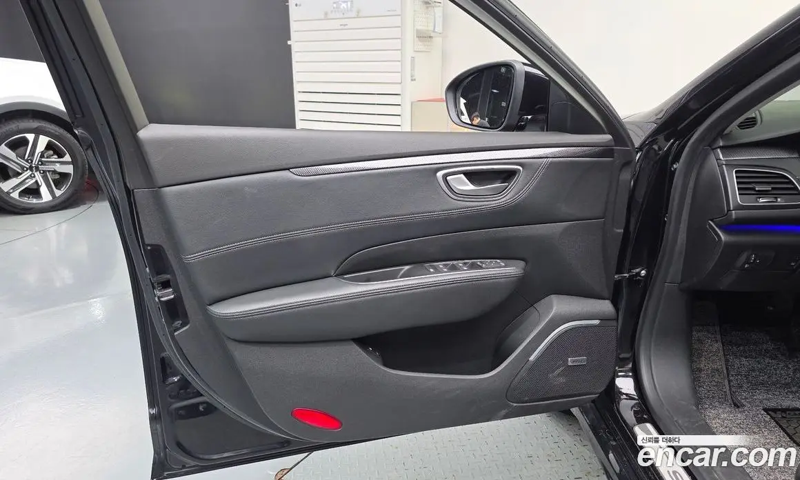 Renault (Samsung) SM6 2017 1.6 автомат (гидро), фото 14 Renault (Samsung) SM6 2017 1.6 автомат (гидро), фото 14