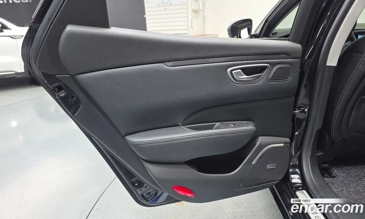 Renault (Samsung) SM6 2017 1.6 автомат (гидро), фото 15 Renault (Samsung) SM6 2017 1.6 автомат (гидро), фото 15