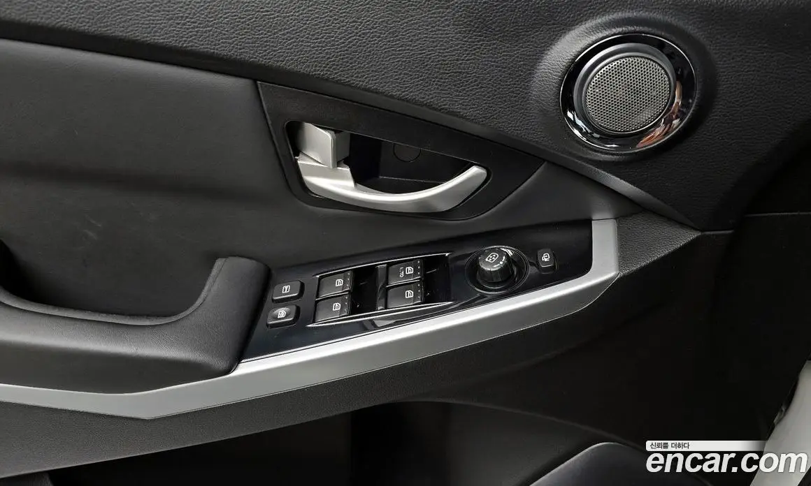 SsangYong Korando 2016 2.2 автомат (гидро), фото 14 SsangYong Korando 2016 2.2 автомат (гидро), фото 14