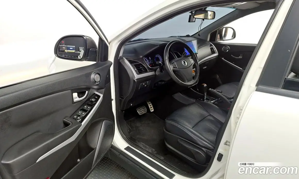 SsangYong Korando 2016 2.2 автомат (гидро), фото 16 SsangYong Korando 2016 2.2 автомат (гидро), фото 16