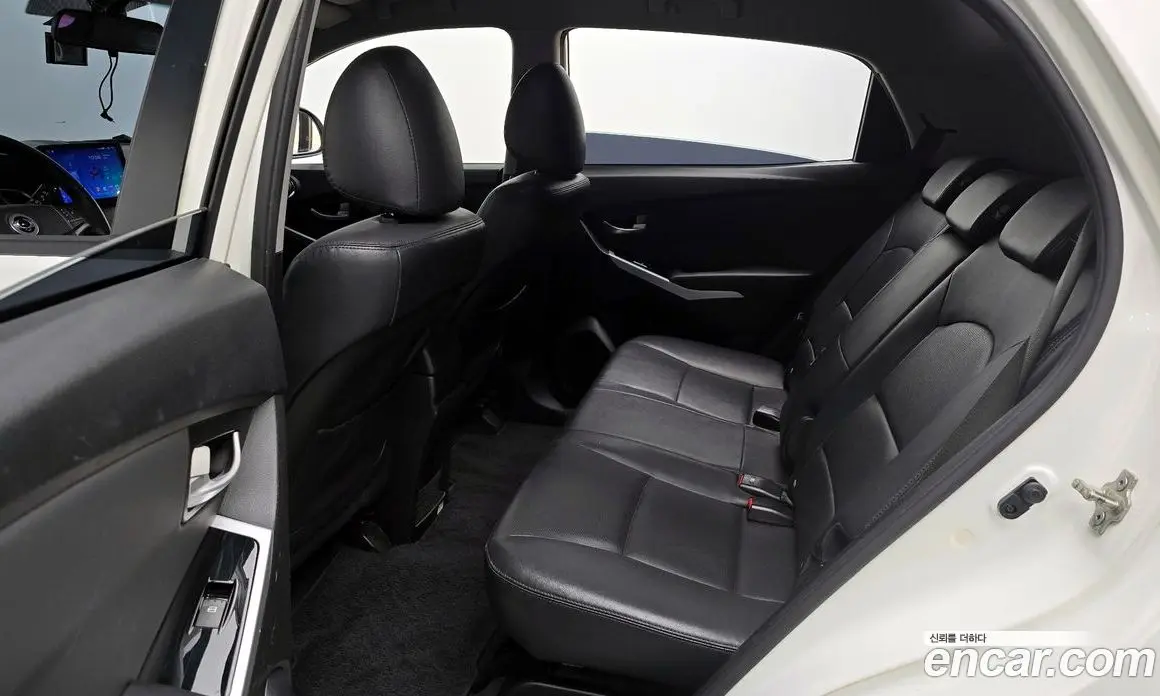 SsangYong Korando 2016 2.2 автомат (гидро), фото 17 SsangYong Korando 2016 2.2 автомат (гидро), фото 17
