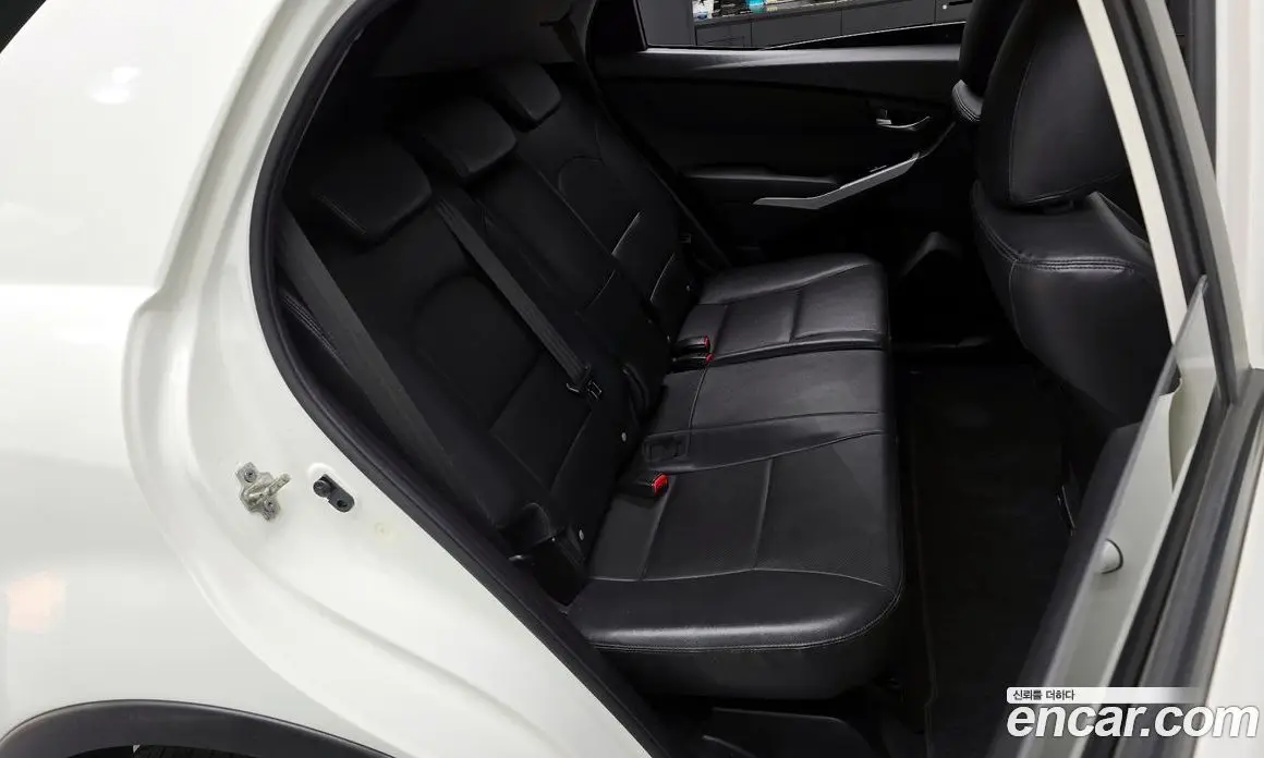SsangYong Korando 2016 2.2 автомат (гидро), фото 18 SsangYong Korando 2016 2.2 автомат (гидро), фото 18