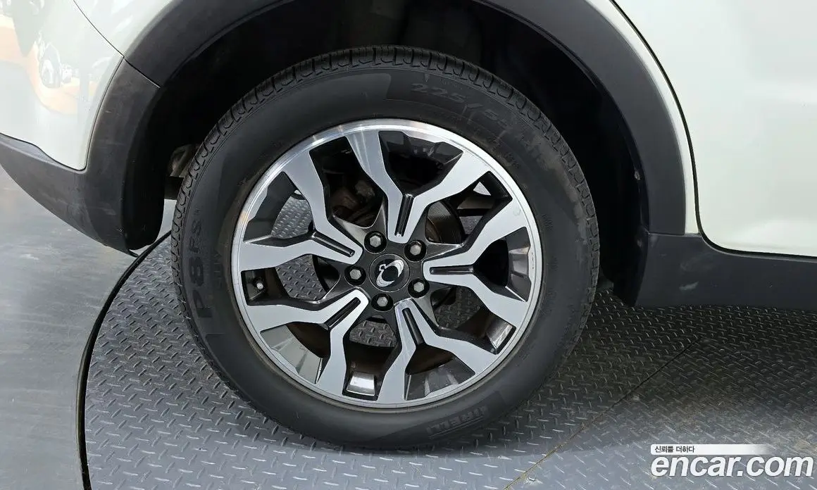 SsangYong Korando 2016 2.2 автомат (гидро), фото 5 SsangYong Korando 2016 2.2 автомат (гидро), фото 5