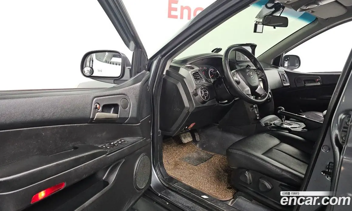 SsangYong Korando 2016 2.2 автомат (гидро), фото 13