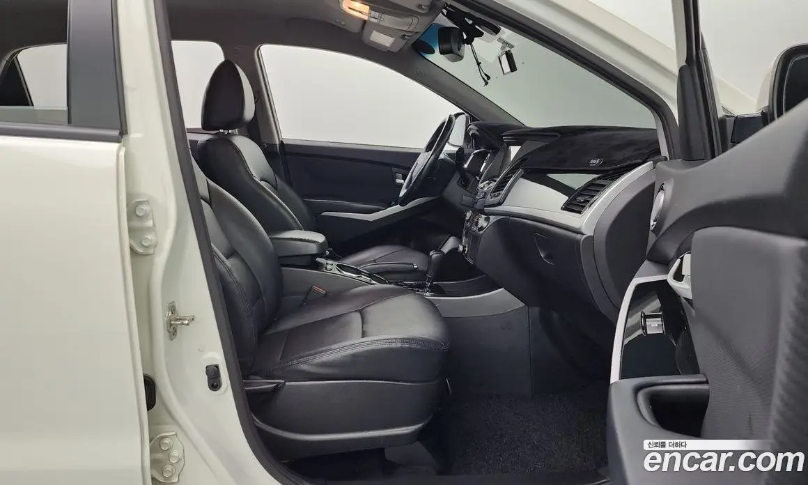 SsangYong Korando 2017 2.2 автомат (гидро), фото 17 SsangYong Korando 2017 2.2 автомат (гидро), фото 17