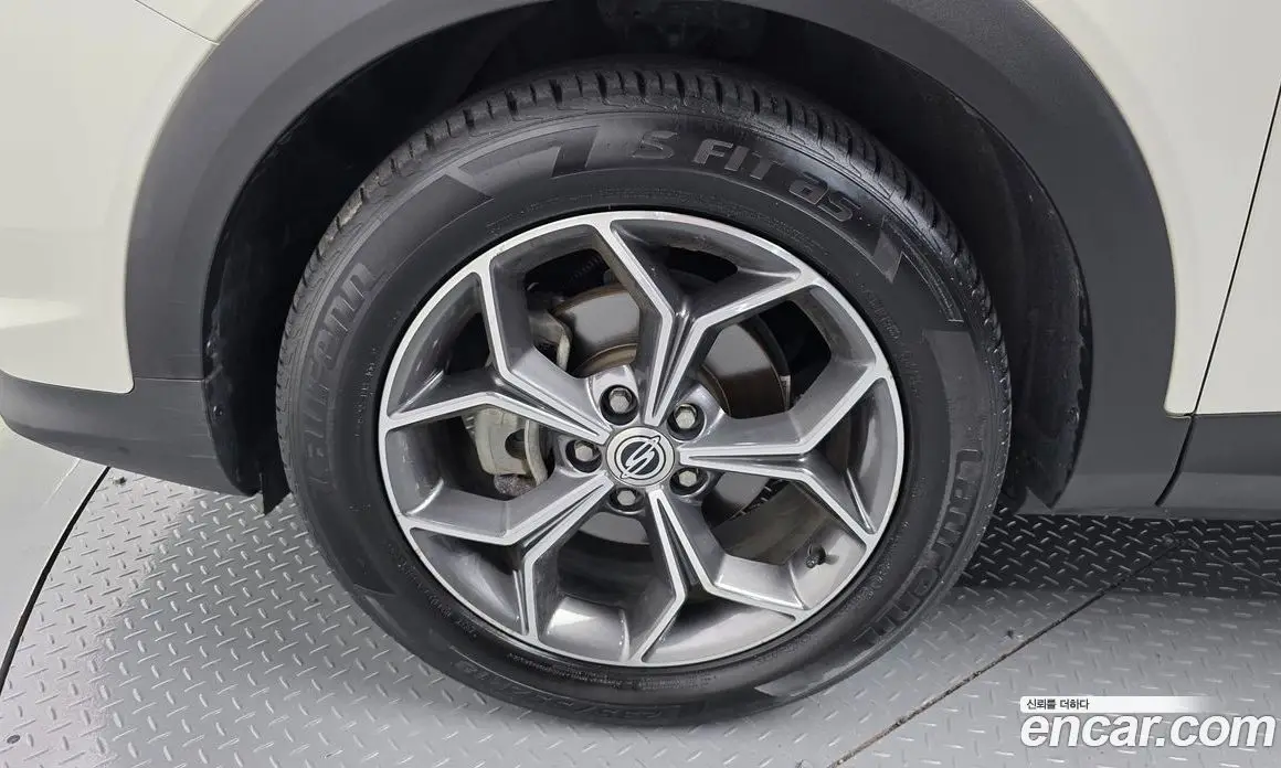 SsangYong Korando 2019 1.6 автомат (гидро), фото 5