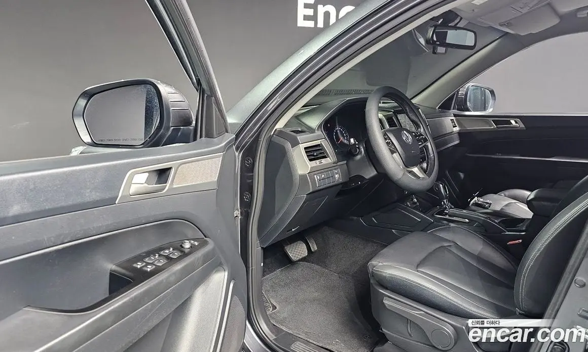 SsangYong Rexton 2018 2.2 автомат (гидро), фото 16