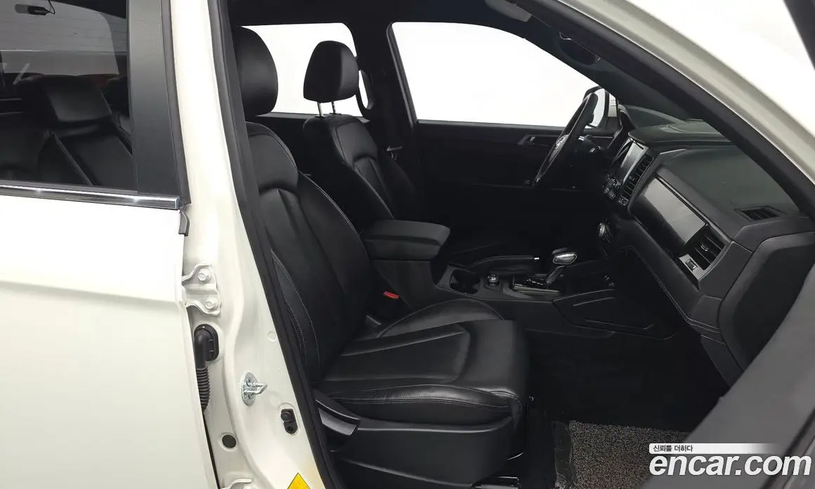 SsangYong Rexton 2022 2.2 автомат (гидро), фото 16