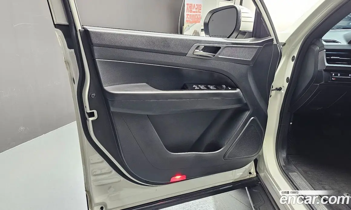 SsangYong Rexton 2023 2.2 автомат (гидро), фото 15
