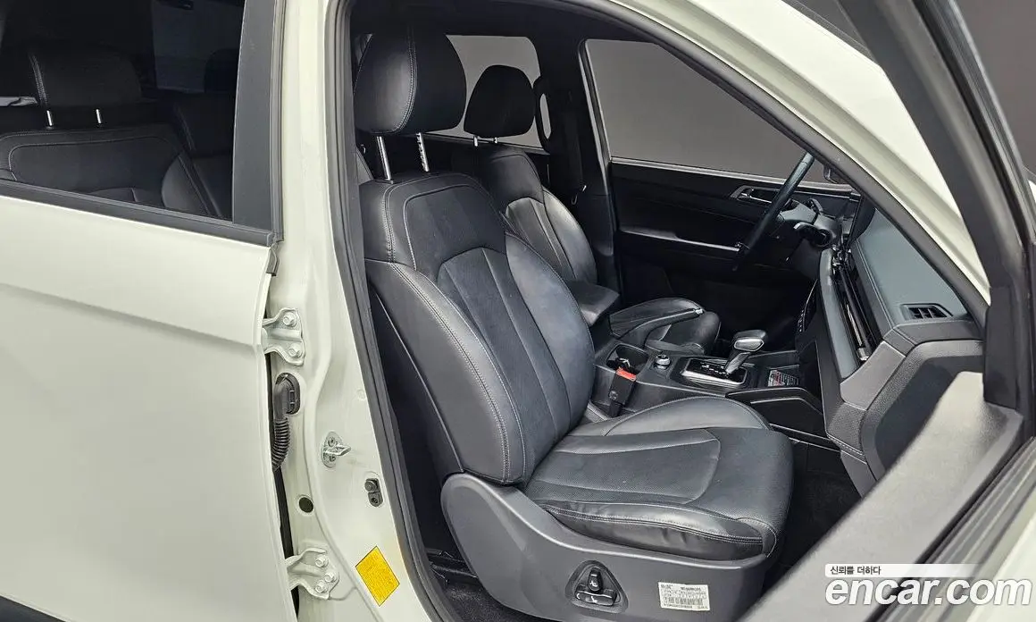 SsangYong Rexton 2023 2.2 автомат (гидро), фото 16
