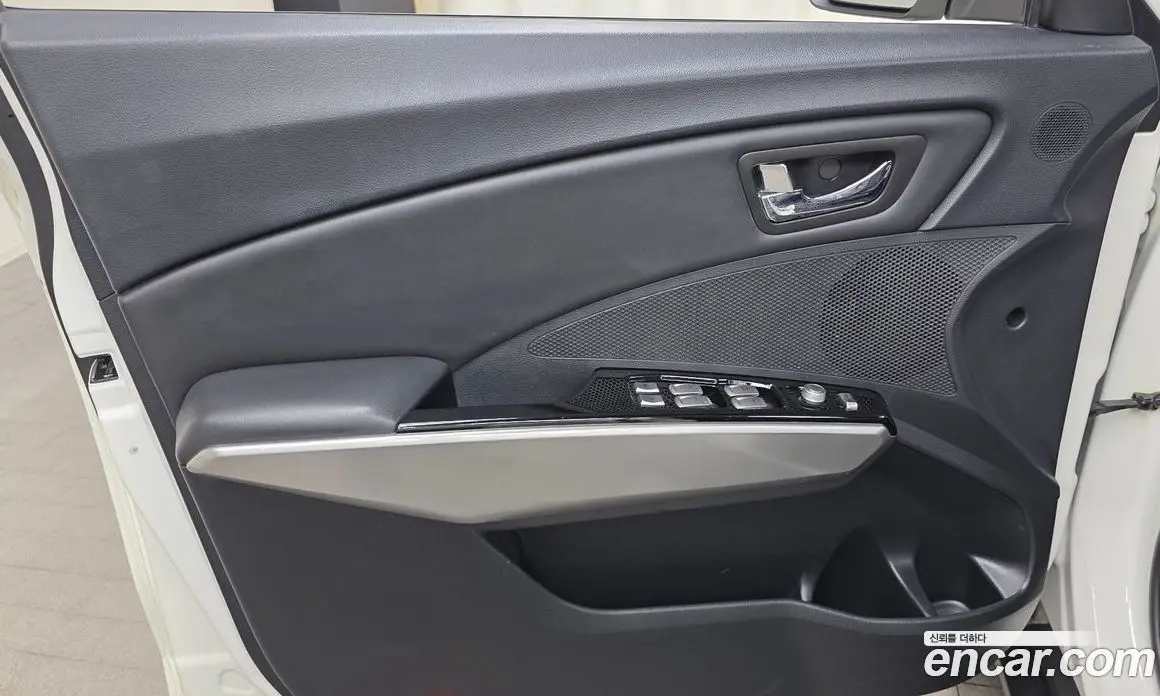 SsangYong TIBOLI 2015 1.6 автомат (гидро), фото 13