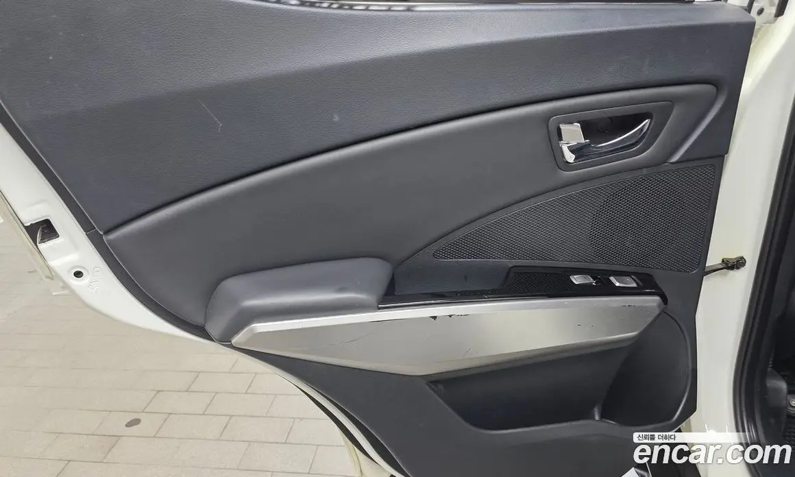 SsangYong TIBOLI 2015 1.6 автомат (гидро), фото 14