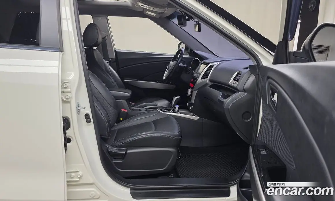 SsangYong TIBOLI 2015 1.6 автомат (гидро), фото 15
